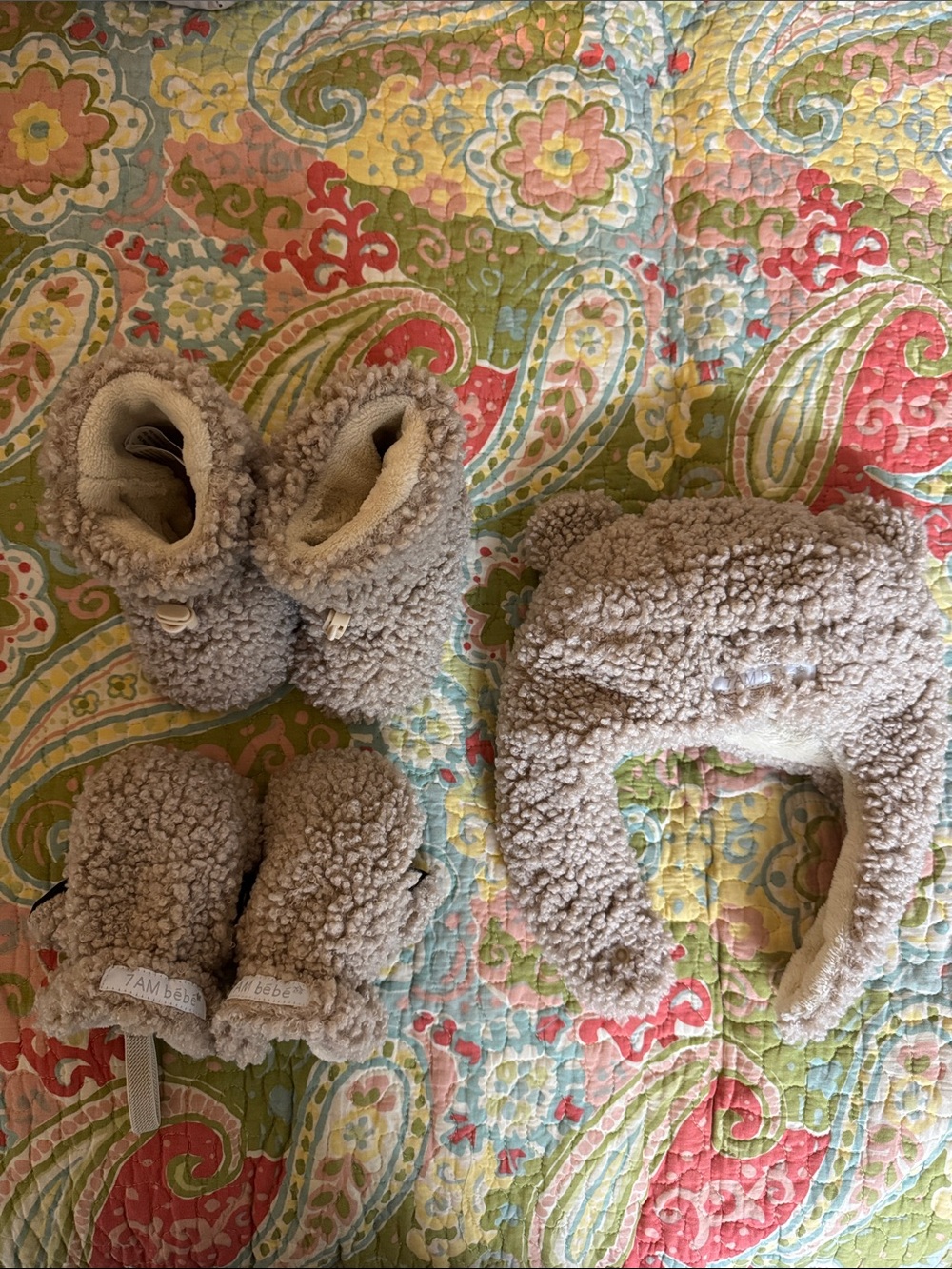Plush Tan Kids' Sherpa Mittens & Hat Set